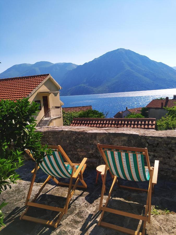 Guest House Maza Kotor Luaran gambar
