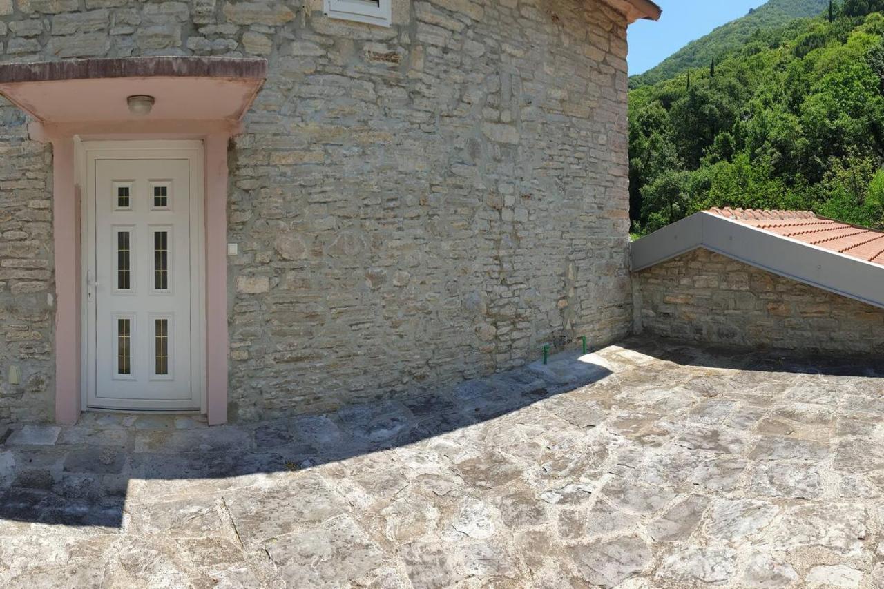 Guest House Maza Kotor Luaran gambar