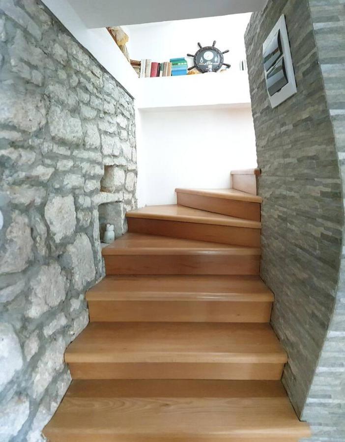 Guest House Maza Kotor Luaran gambar